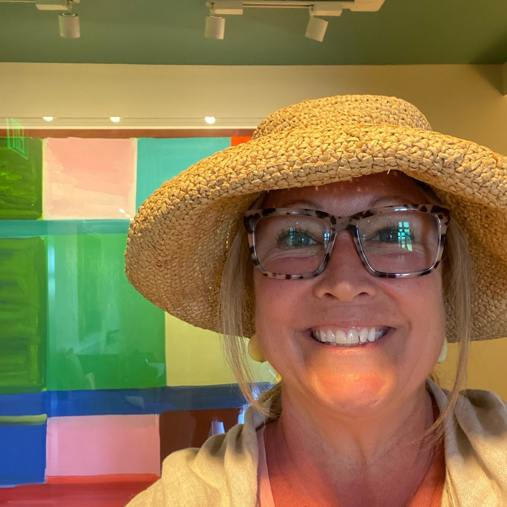 Meet your Posher, Brenda